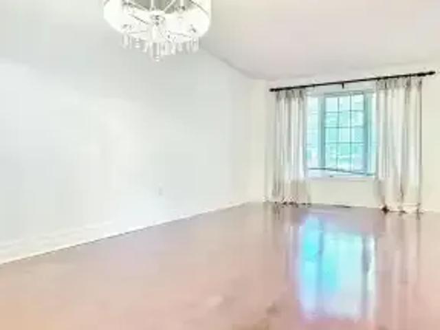 House 4 Bedroom For Rent Oakville ON 4100 ES103542308