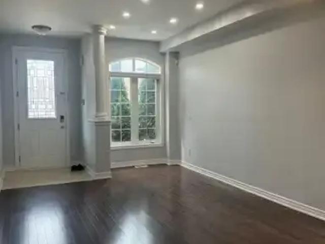 House 4 Bedroom For Rent Oakville ON 4900 ES104292300