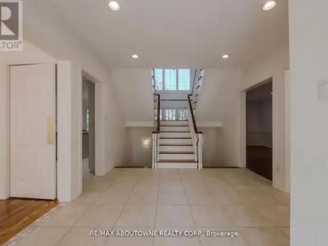 House 4 Bedroom For Rent Oakville ON 6500 ES104941110