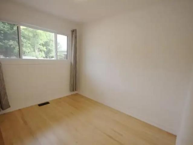 House 4 Bedroom For Rent Ottawa ON 2590 ES103355211