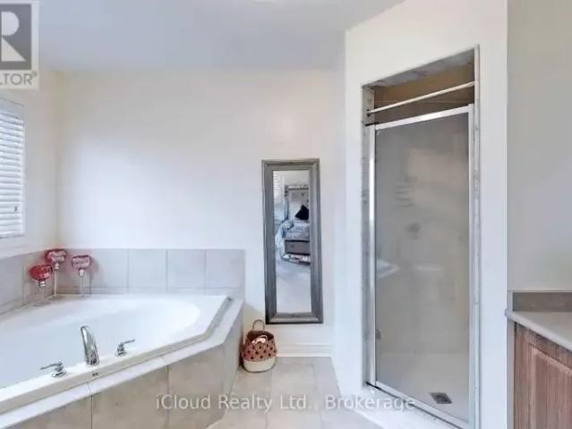 House 4 Bedroom For Rent Milton ON 3550 ES102701481
