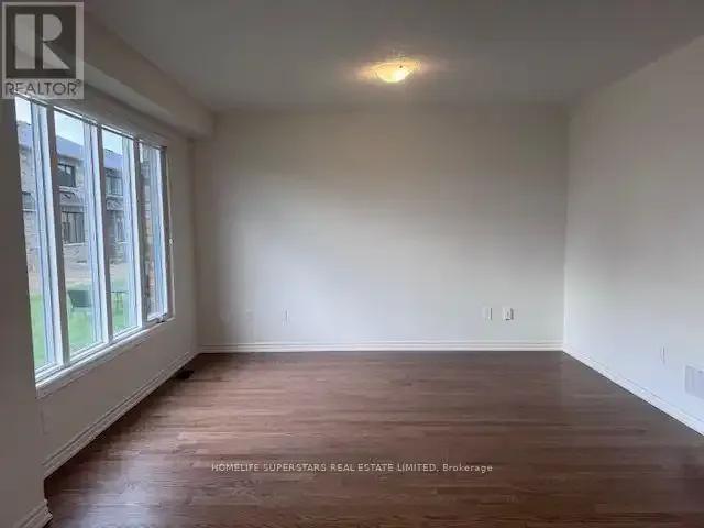 House 4 Bedroom For Rent Milton ON 3950 ES105004987
