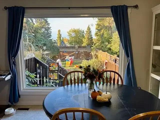 House 4 Bedroom For Rent Spruce Grove AB 2000 ES105565454