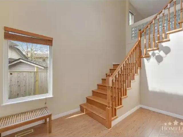 House 4 Bedroom For Rent Surrey BC 4000 ES101585174