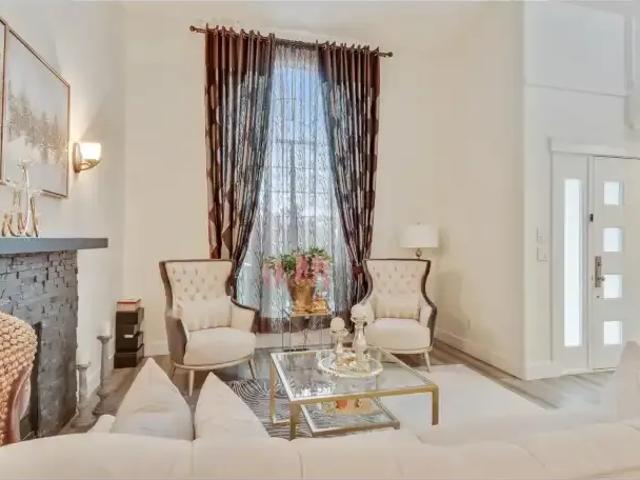 House 4 Bedroom For Rent Surrey BC 4200 ES100977009