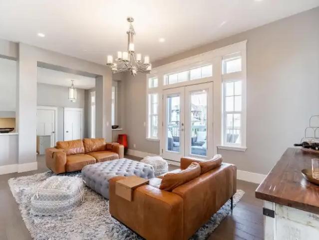 House 4 Bedroom For Rent Surrey BC 7200 ELS103119133