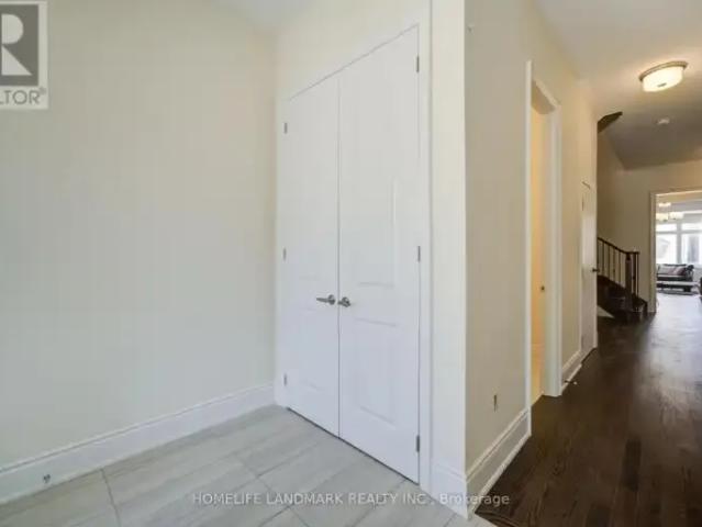 House 4 Bedroom For Rent Richmond Hill ON 4280 ES104036410