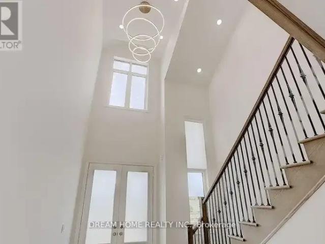 House 4 Bedroom For Rent Richmond Hill ON 4800 ES103840375
