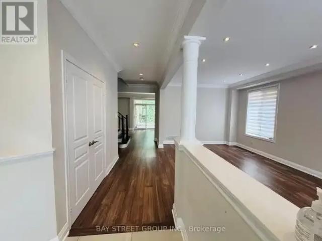 House 4 Bedroom For Rent Richmond Hill ON 3880 ES103368071