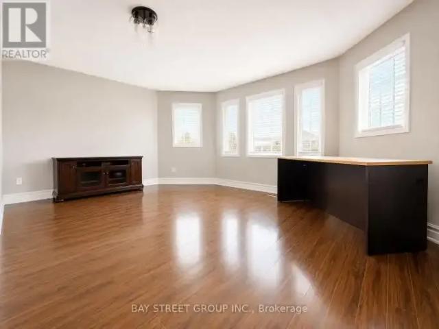 House 4 Bedroom For Rent Richmond Hill ON 3900 ELS102272556