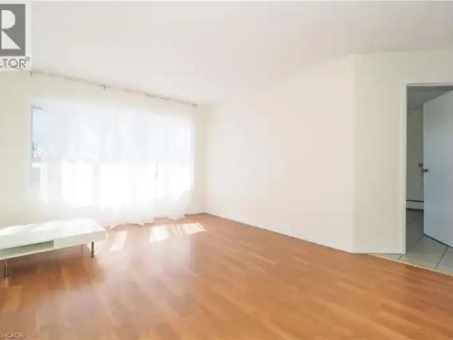 House 4 Bedroom For Rent Waterloo ON 2500 ELS101878799