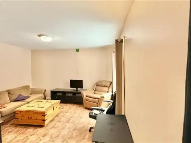 House 4 Bedroom For Rent Waterloo ON 805 ELS102519001
