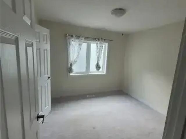 House 4 Bedroom For Rent Welland ON 2595 ELS103012091