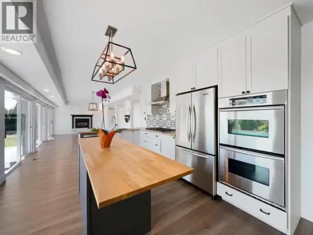 House 4 Bedroom For Rent West Vancouver BC 6700 ES103322819