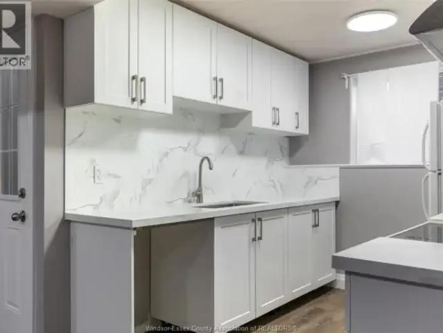 House 4 Bedroom For Rent Windsor ON 2000 ES102113877