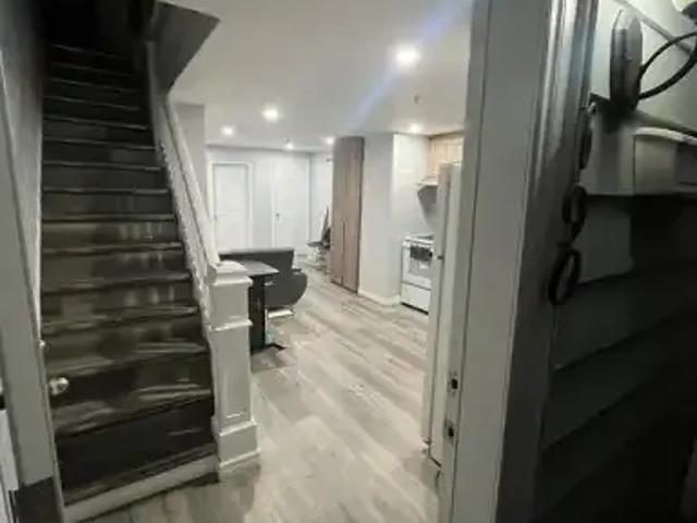 House 4 Bedroom For Rent Windsor ON 2095 ELS101878817