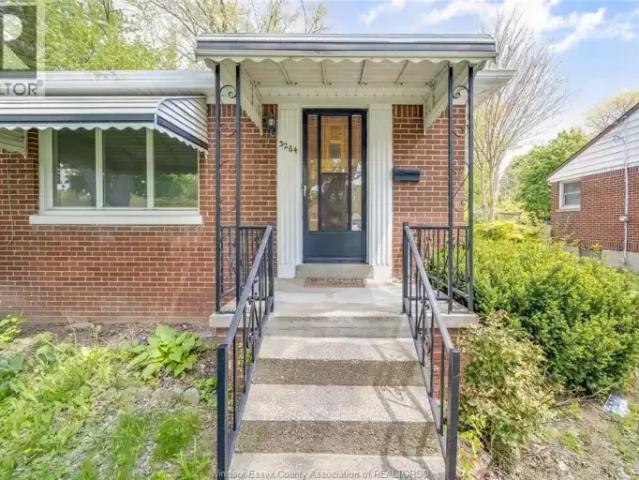 House 4 Bedroom For Rent Windsor ON 2100 ES104183276