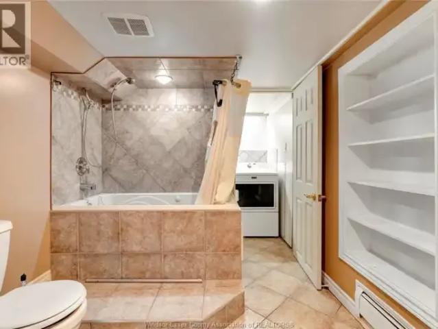 House 4 Bedroom For Rent Windsor ON 2300 ELS102847500