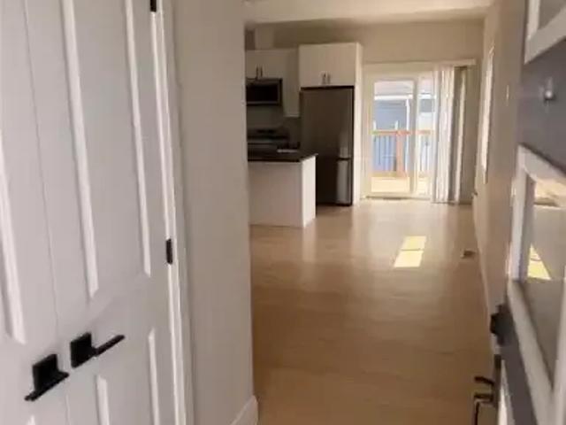 House 4 Bedroom For Rent Windsor ON 2900 ES102519025