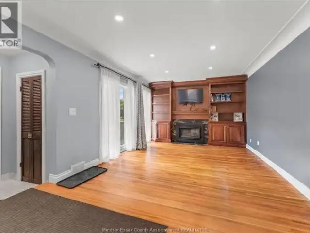 House 4 Bedroom For Rent Windsor ON 3000 ELS102468562