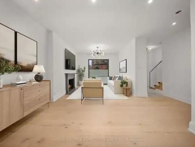 House 4 Bedroom For Rent Toronto ON 9750 ES103594410