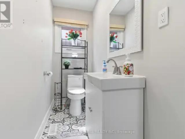 House 4 Bedroom For Rent Vaughan ON 4000 ES102794992