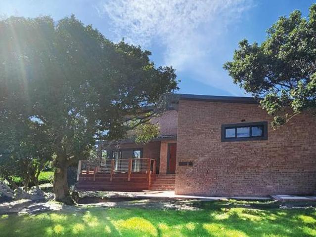 4 Bedroom House Jeffreys Bay Südafrika 89738392