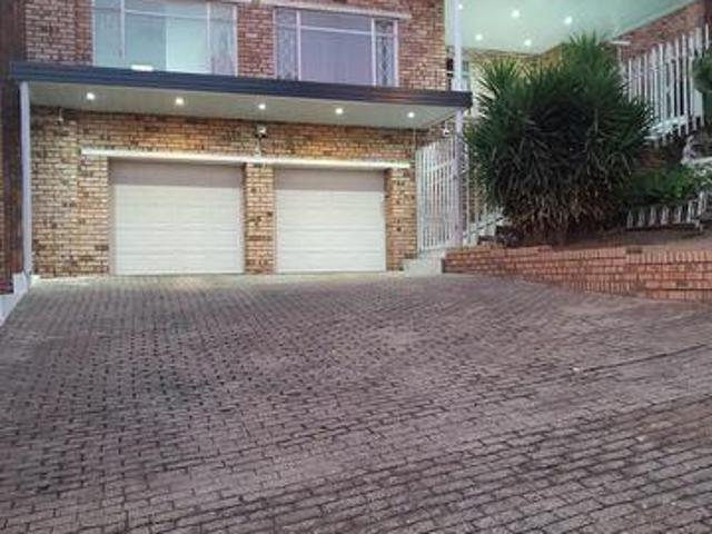 House 4 Bedroom Roodepoort Gauteng 112500 DS87273997