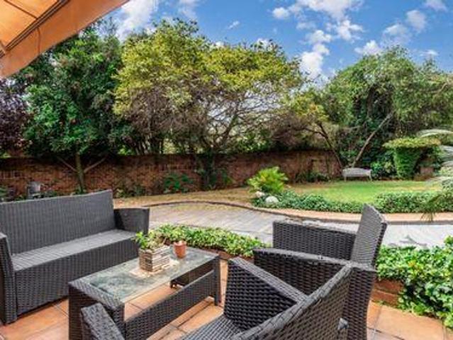 House 4 Bedroom Roodepoort Johannesburg 135000 DS87274069
