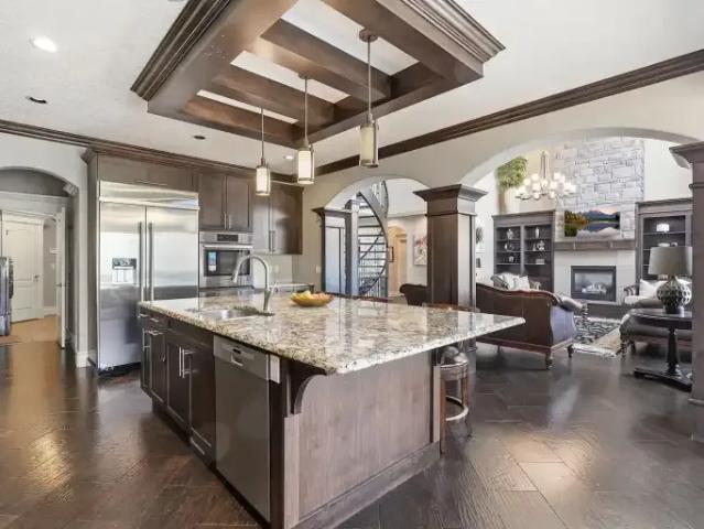 House 5 Bedroom For Rent Calgary AB 7000 ES105023350