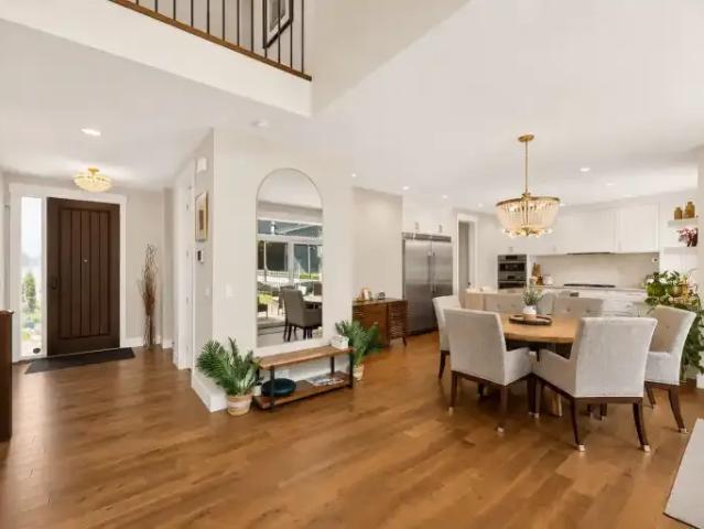House 5 Bedroom For Rent Calgary AB 7500 ES103179086