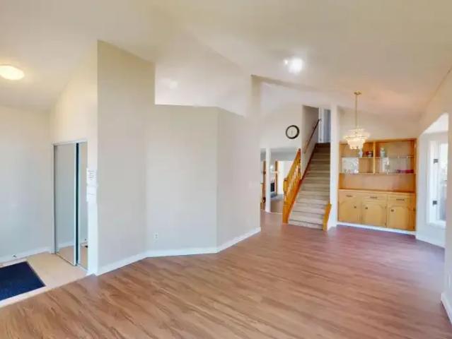 House 5 Bedroom For Rent Calgary AB 2400 ES105167296