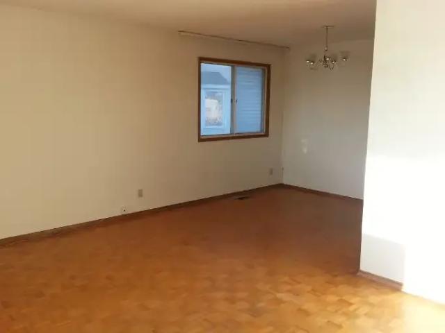 House 5 Bedroom For Rent Calgary AB 2700 ES104179579
