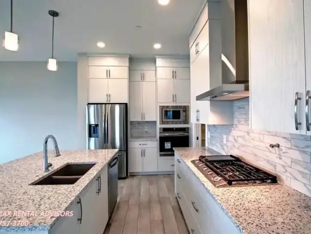 House 5 Bedroom For Rent Calgary AB 3000 ES104257165
