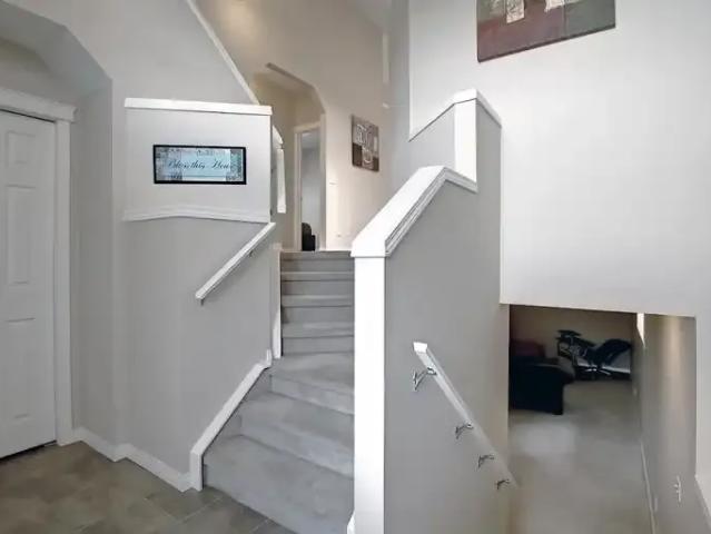 House 5 Bedroom For Rent Calgary AB 3190 ES104180466