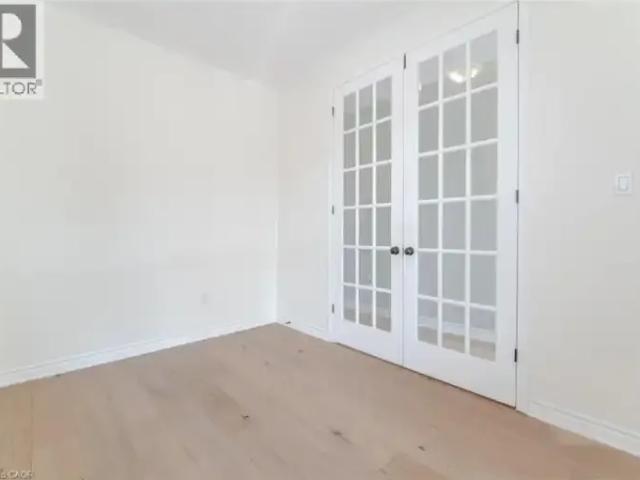 House 5 Bedroom For Rent Cambridge ON 3600 ELS96686540