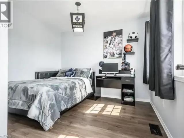 House 5 Bedroom For Rent Cambridge ON 3200 ES101773613