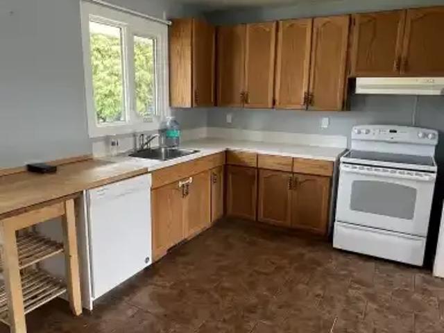 House 5 Bedroom For Rent Edmonton AB 2300 ES105047656
