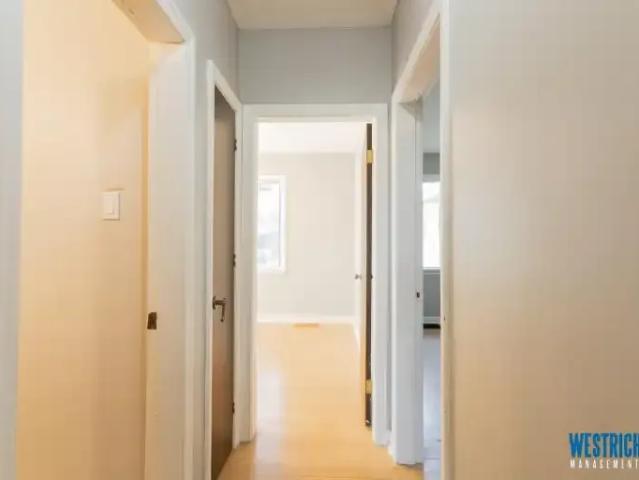 House 5 Bedroom For Rent Edmonton AB 3000 ES103569138