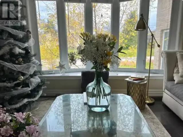 House 5 Bedroom For Rent Oakville ON 4500 ES98332107