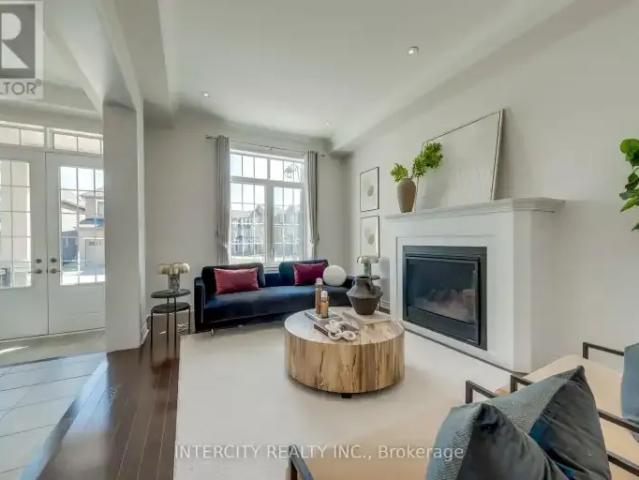 House 5 Bedroom For Rent Oakville ON 5600 ES103179234