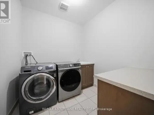 House 5 Bedroom For Rent Oakville ON 5700 ES102847434