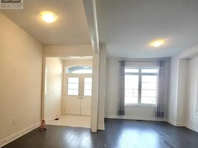 House 5 Bedroom For Rent Milton ON 4450 ES103542303