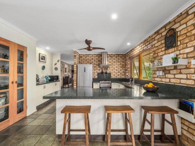 House 5 Bedroom For Rent Mullaway, NSW ES102578088
