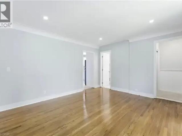 House 5 Bedroom For Rent Niagara Falls ON 3200 ES103338573