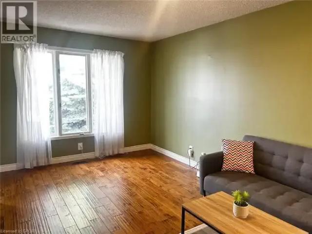 House 5 Bedroom For Rent Waterloo ON 3400 ELS101948563