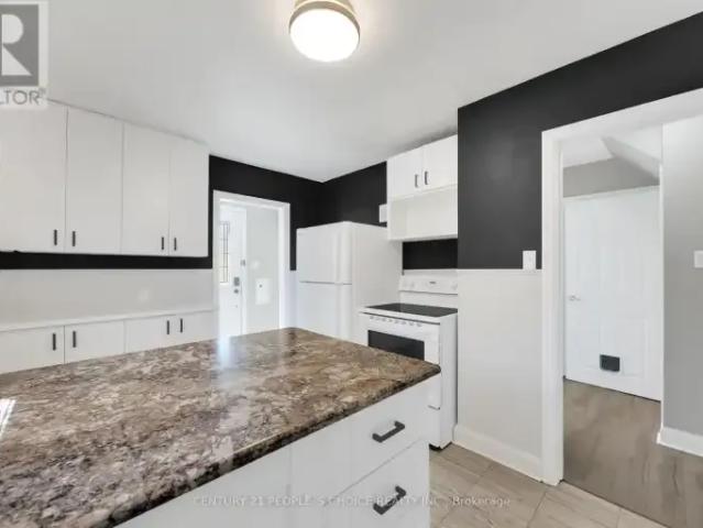 House 5 Bedroom For Rent Waterloo ON 3600 ES103060508