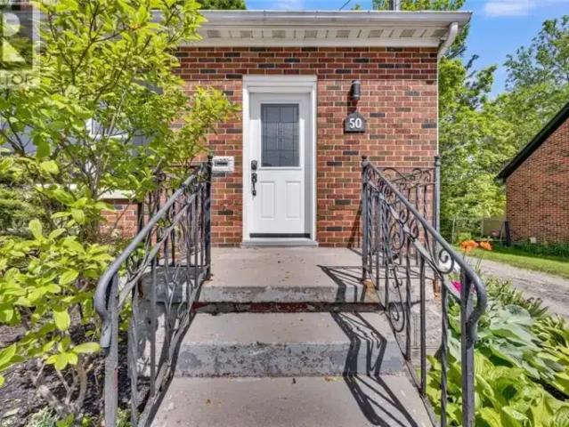 House 5 Bedroom For Rent Waterloo ON 3600 ES103151892