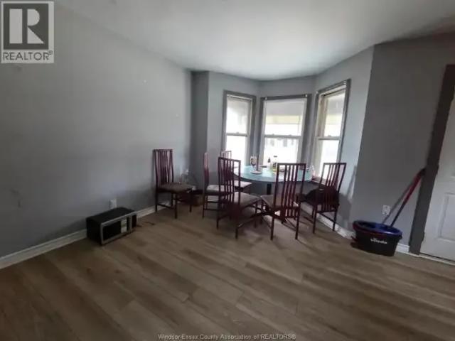 House 5 Bedroom For Rent Windsor ON 2195 ES101217349