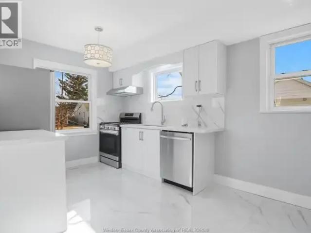 House 5 Bedroom For Rent Windsor ON 2295 ES102915436